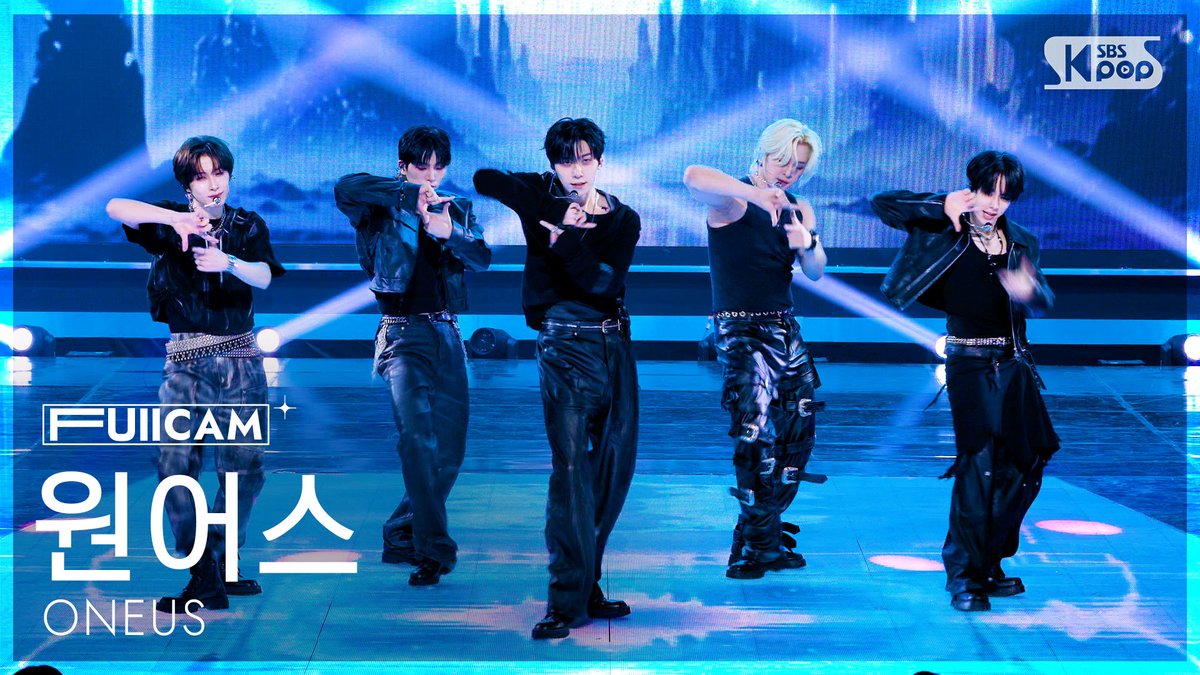 kpop_sbs's tweet photo. [📽#안방1열풀캠] 원어스 - 눈을 돌리지마 (Say Yes!)

#인기가요 #원어스 #ONEUS #눈을돌리지마 #SayYes @official_ONEUS

📌https://t.co/9pn3BUH5pd https://t.co/j3O553hQur