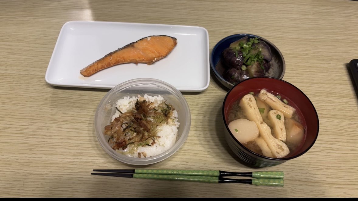 9256gh's tweet photo. 夕飯シリーズ https://t.co/1LUhEgsNgs