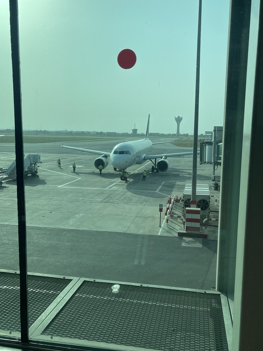 KamilShaheen19's tweet photo. Dubai for a few days - official meetings, crypto, and new connections 🙌

If you’re around, let’s connect and grab a coffee together 🤝

Always good to meet the crypto community in person.

#Crypto #Dubai #Web3 https://t.co/pgWgJ5yGPw
