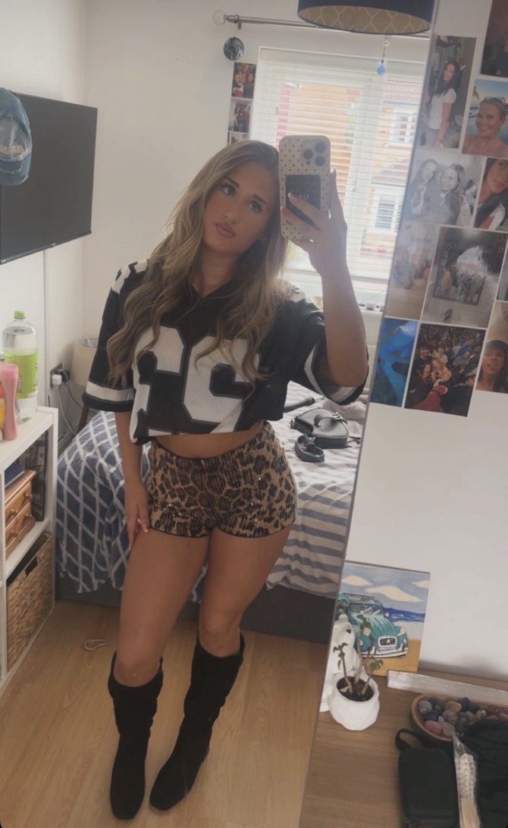 UKNorthern01's tweet photo. Sophie just makes for the perfect bop fuel 💖 she knows exactly what she’s good for 😈 #wankchat #bop https://t.co/3shLp2q04X