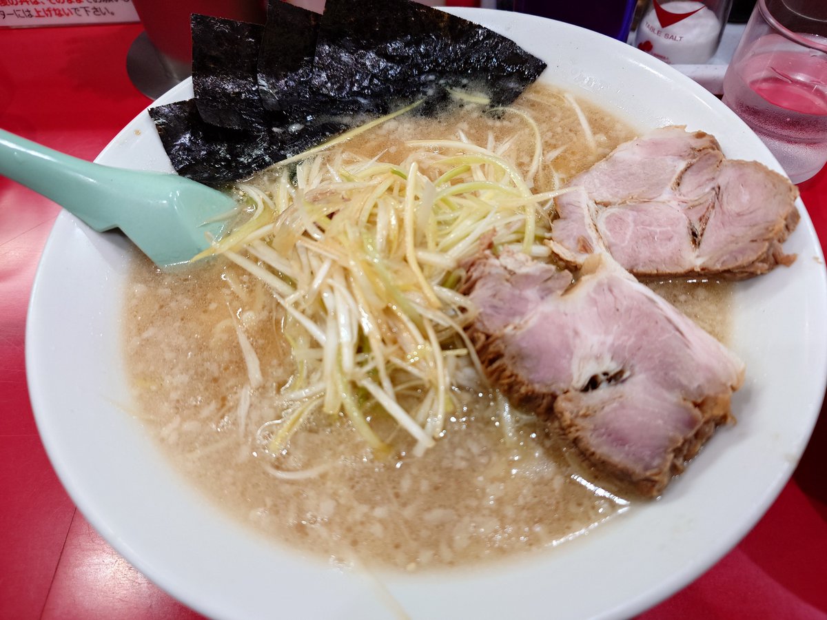 alicization6718's tweet photo. 東京飯
1日目串カツ(写真無し)
2日目かいざん ラーメン+ネギ丼
満足 https://t.co/63XiqjJw7w