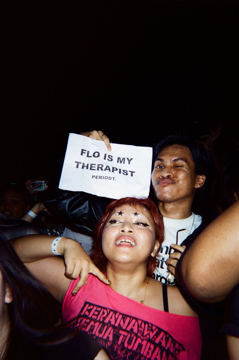 flolikethis's tweet photo. Are you signed up to our mailing list? Yes or YES https://t.co/xoFwO2R8cd https://t.co/cWEqTBGyDa