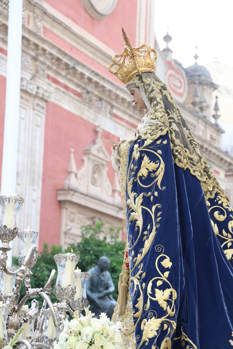 HdadPanaderos's tweet photo. 425 ANIVERSARIO | Galería del traslado de ida al Convento de San Leandro, con motivo del Rosario Extraordinario con María Santísima de Regla Coronada 

📷 Emilio J. Díaz, Manuel Fernández y Luís Felipe https://t.co/9npHo7WFAI