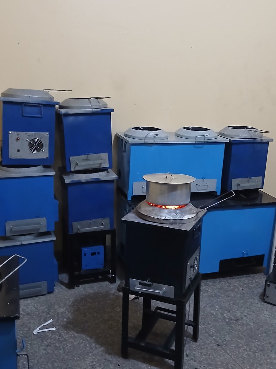 AmberEnergyUg's tweet photo. The clean cooking revolution starts in our kitchens.
With Amber Stoves, households can embrace innovative cooking solutions featuring re-usable volcanic stones and modern technology. ♻️
📞 0200922886 / 0793193289
📍 Bwaise
#AmberEnergySolutions #CleanCooking #AmberStoves https://t.co/QQ8xGtCgz1