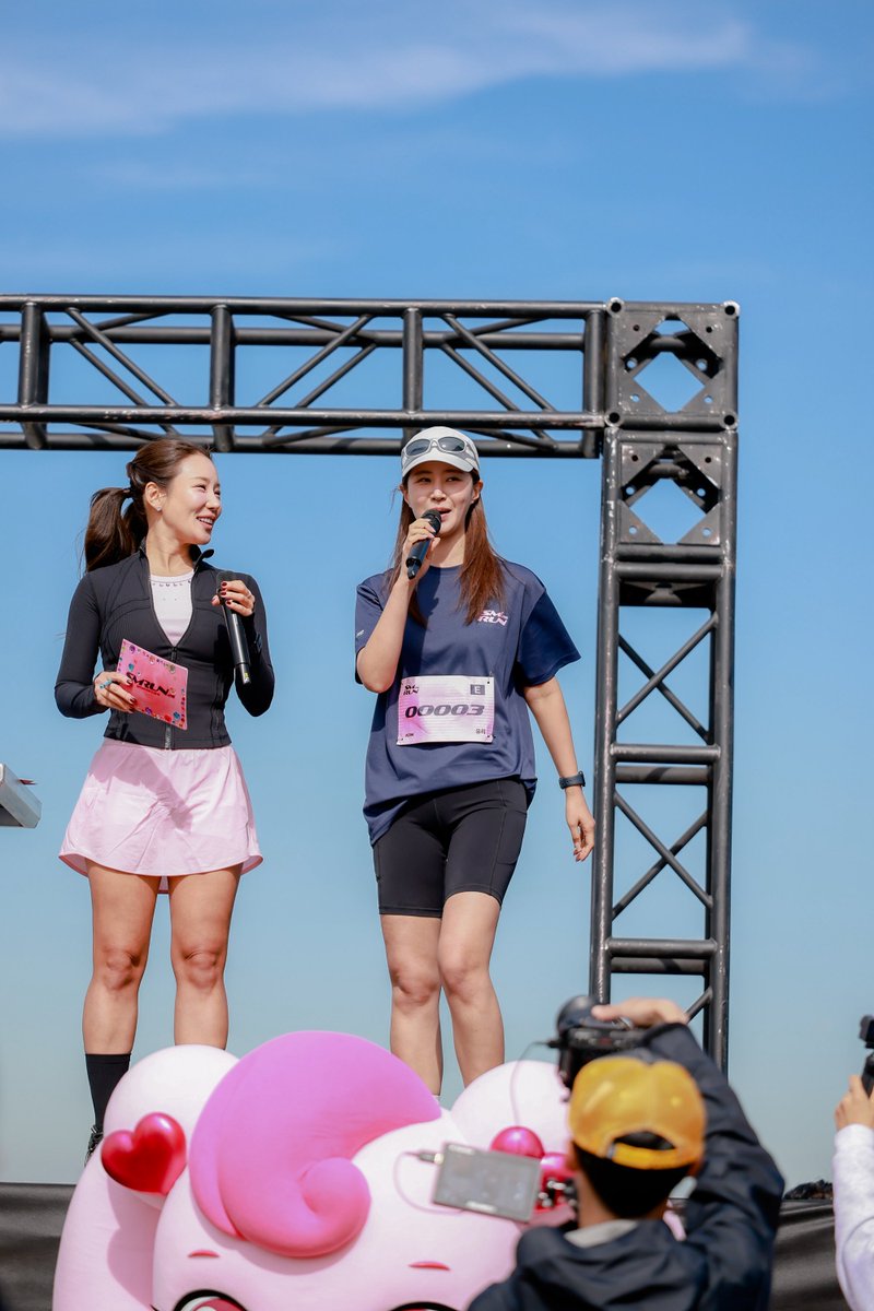 KwonYuriMY's tweet photo. 261003 | YURI for #SMrun26 🏃🏻‍♀️
📸 oursymbol
#SMTOWNRUNCLUB26 #SMrun
#권유리 #KWONYURI #소녀시대유리 https://t.co/3dXWE7PI3X