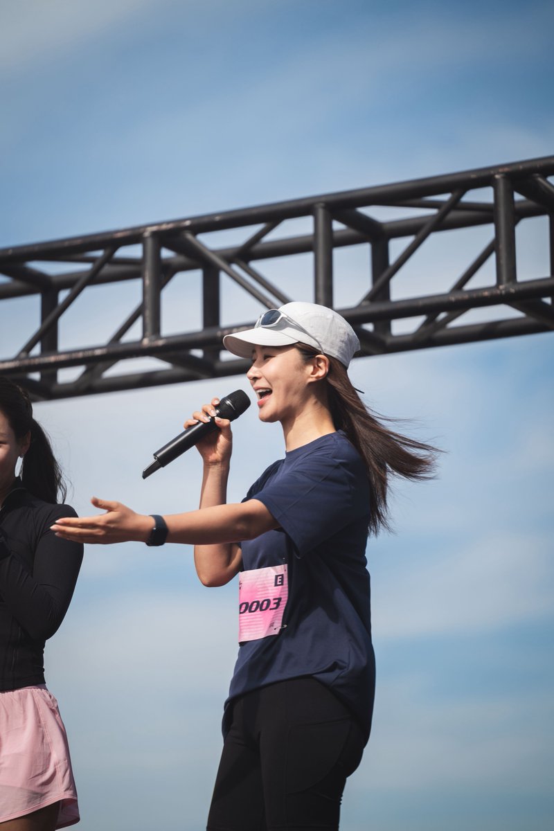KwonYuriMY's tweet photo. 261003 | YURI for #SMrun26 🏃🏻‍♀️
📸 oursymbol
#SMTOWNRUNCLUB26 #SMrun
#권유리 #KWONYURI #소녀시대유리 https://t.co/3dXWE7PI3X