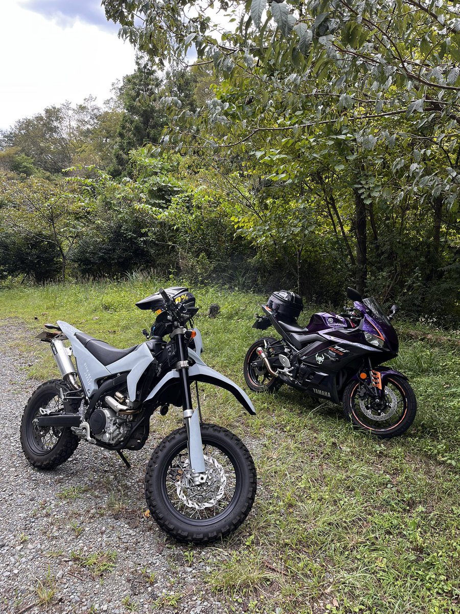 mermaid2500's tweet photo. 昨日甲府2りんかんでばったり会って
｢明日走りますかー｣
というノリで本日もいつものマンチ氏と
そして気���いたらなんか真鶴にいたんですよ(画像は富士宮) https://t.co/F23jfxrWe5