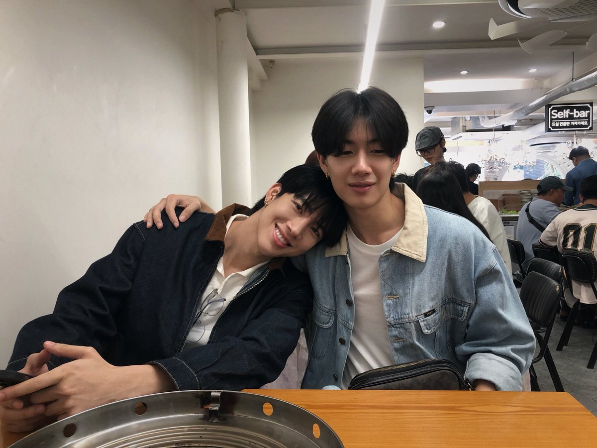 FThanatsarun's tweet photo. รักเคะๆๆๆๆๆๆๆ @Thakornkk_ https://t.co/RY9TrIskn7