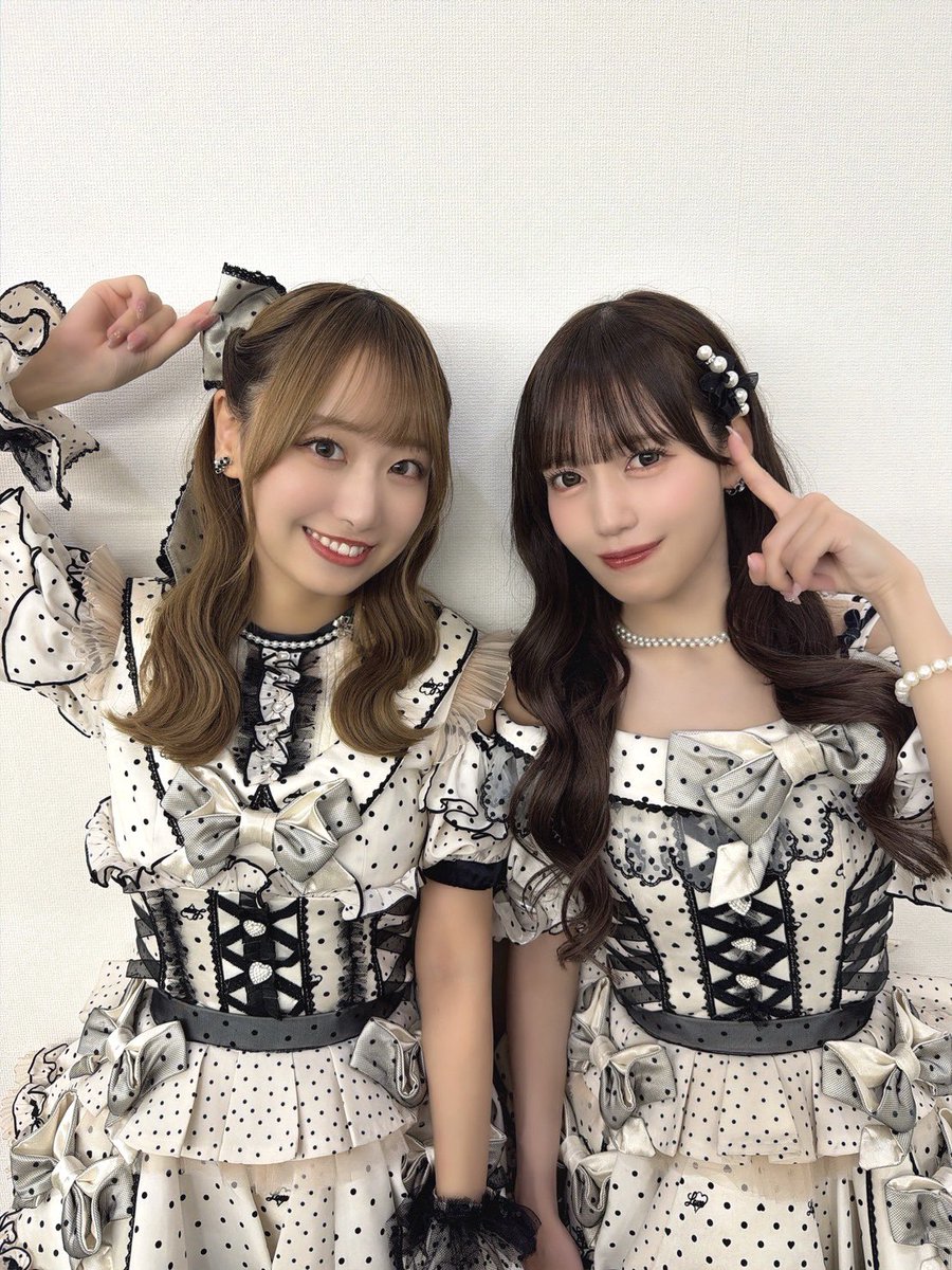 shoko_takiwaki's tweet photo. 行こラブ会ありがとうございましたー💘
さなつんと髪飾り交換しましたー！
企画いっぱいでとってもアットホームで楽しかったぁぁぁ☺️ https://t.co/eBNNU8UP6r