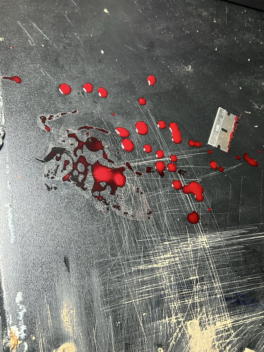 iwannahaveas14's tweet photo. #shtwt #988twt #shrtwt 

This is Fake/sfx/makeup/ai https://t.co/IugDG8JKEM