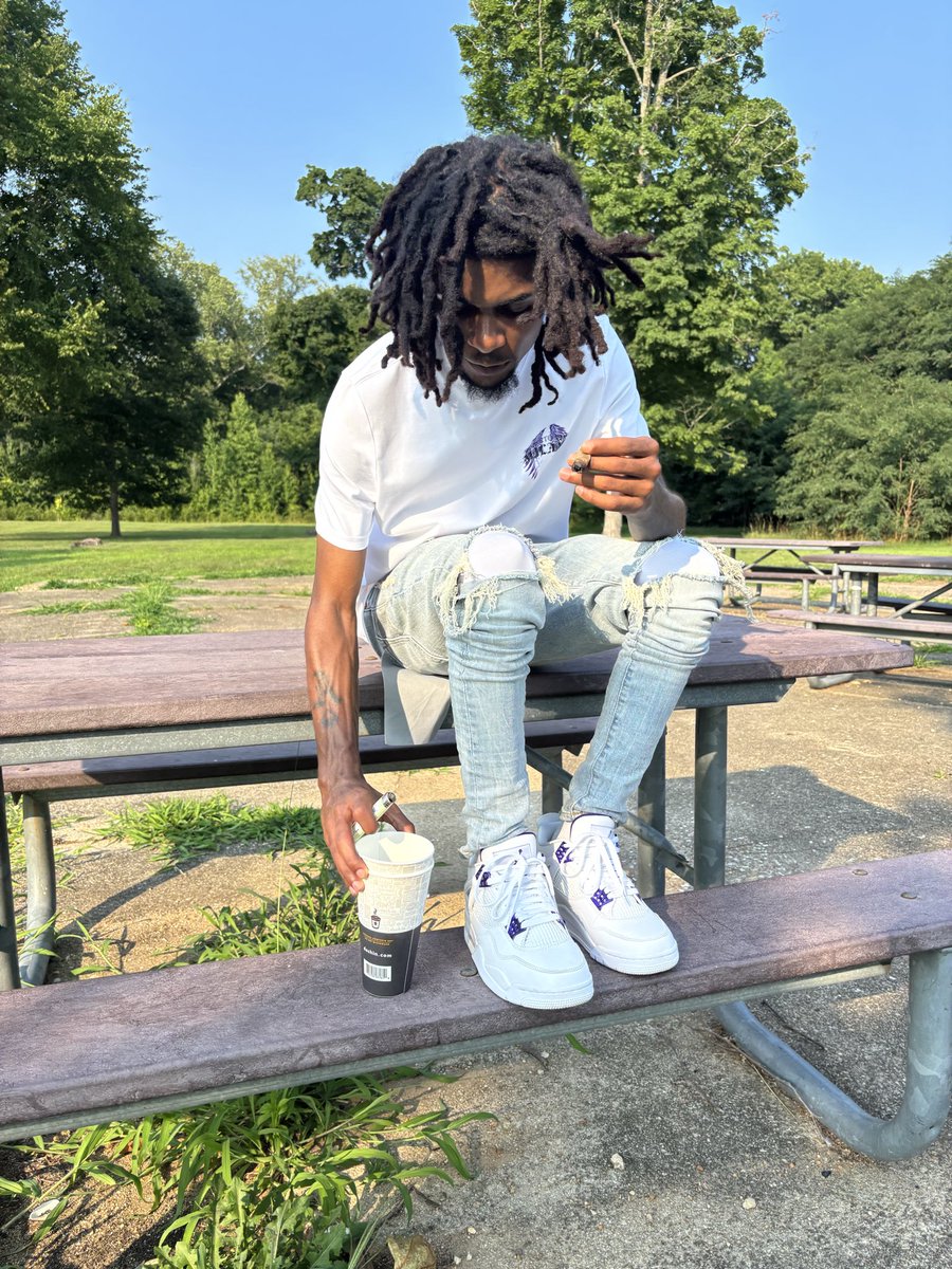 _yungsuav's tweet photo. 💜🖐🏾 #dmv https://t.co/8EHmAF8WxX