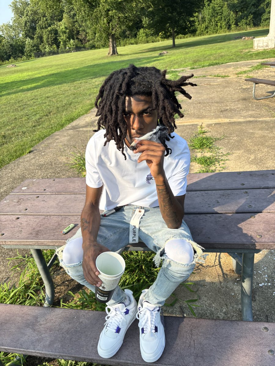 _yungsuav's tweet photo. 💜🖐🏾 #dmv https://t.co/8EHmAF8WxX