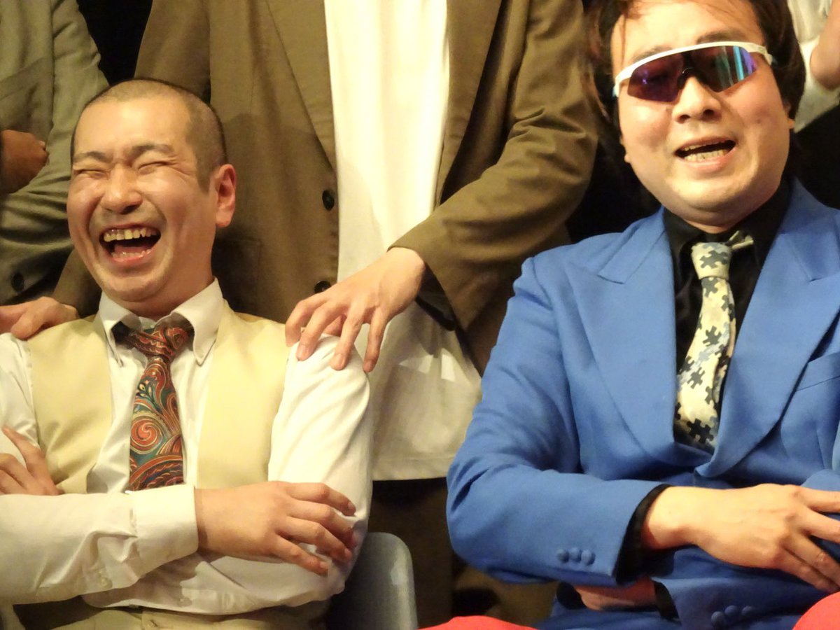 tomimiiinnn's tweet photo. ばかばくめっちゃ���しぶりに行った！！
中MCおじさんだからって腰の悩み相談されるの面白かった！！ストレッチしなきゃ！
企画でつげさんが面白い一位だったのさすがすぎ！！！絶対飲みに行かないぞっていうの笑っちゃった！令和って感じだ！じぐざぐ阿部さんの髪型もかっこよかった☺️ https://t.co/4EHI2fonKW