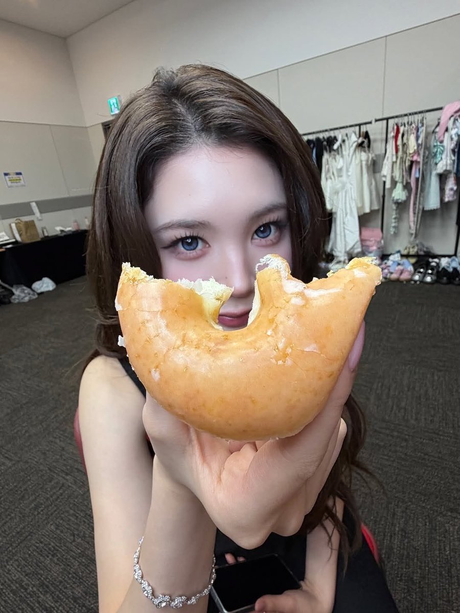 sillyeina's tweet photo. @sillyleean Mamm https://t.co/2AXphnStIl