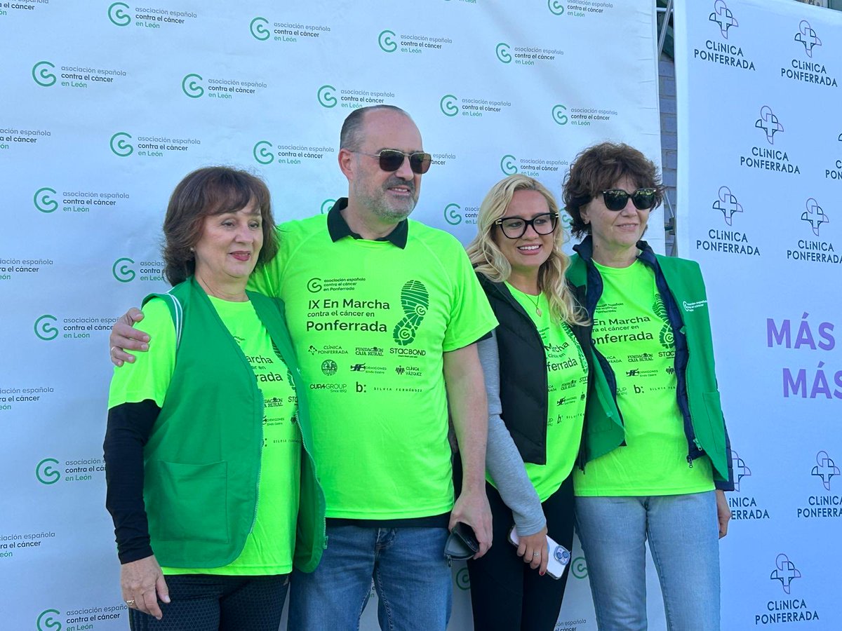 MoralaMarco's tweet photo. Más de 5.000 ponferradinos, marea verde de la #Ponferrada solidaria en la Marcha de la Asociación contra el Cáncer. https://t.co/3aePQa6ukn