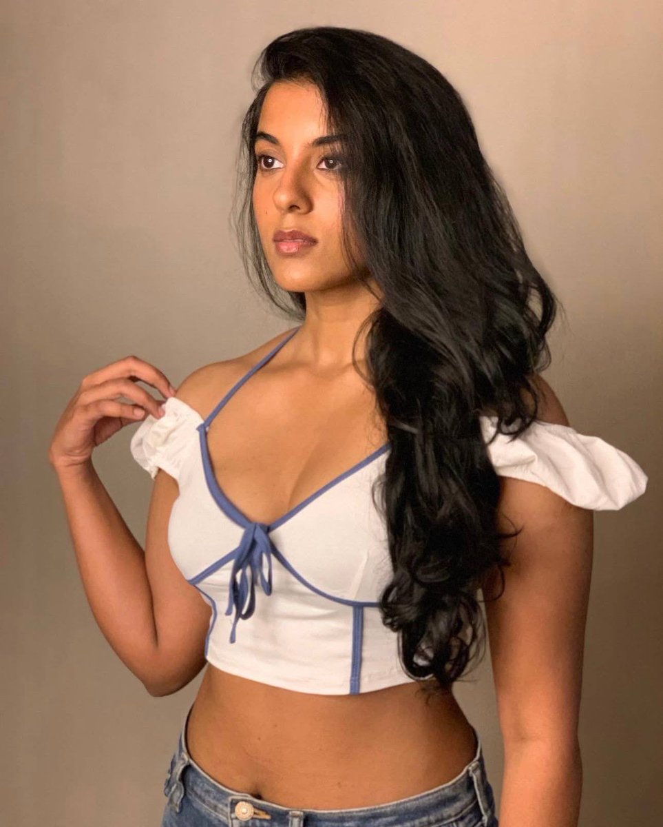 shadowvecna's tweet photo. Trending #magaanan #maga oda bikini pics…. Sssshh dusky munda vera level le irukalee… back lam pathu mood avudhu … 🥵🥵💦💦 #sigma #jasonsanjay @MagaAnan @official_jsj #bikini https://t.co/e2pWgvcOWh