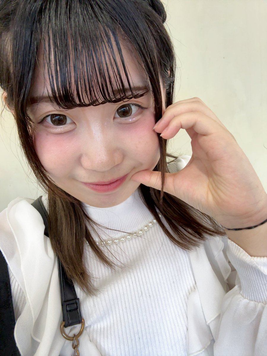 Yunaezpc's tweet photo. こんばんは✨
みんな今日なにしたのー！？
私はテスト前でやばいです😭
今日の投票報告待ってます🎶
投票はこちらから⬇️
https://t.co/8LcT1WnSLr https://t.co/fuNH1yHgFW
