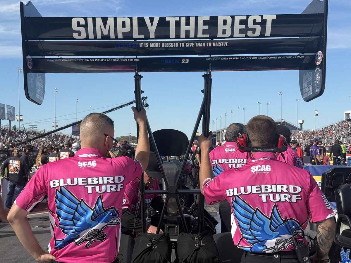 wsm1320's tweet photo. Simply the best. #MidwestNats
@BluebirdTurf | @sp_tools_usa | @redlineoil | @SCAGRacing | @MayvilleMtl | @NHRA | @ScagPower
#DragRacing #Dragster #TeamRedLine #BreastCancerAwareness https://t.co/1MMKHUqCCz