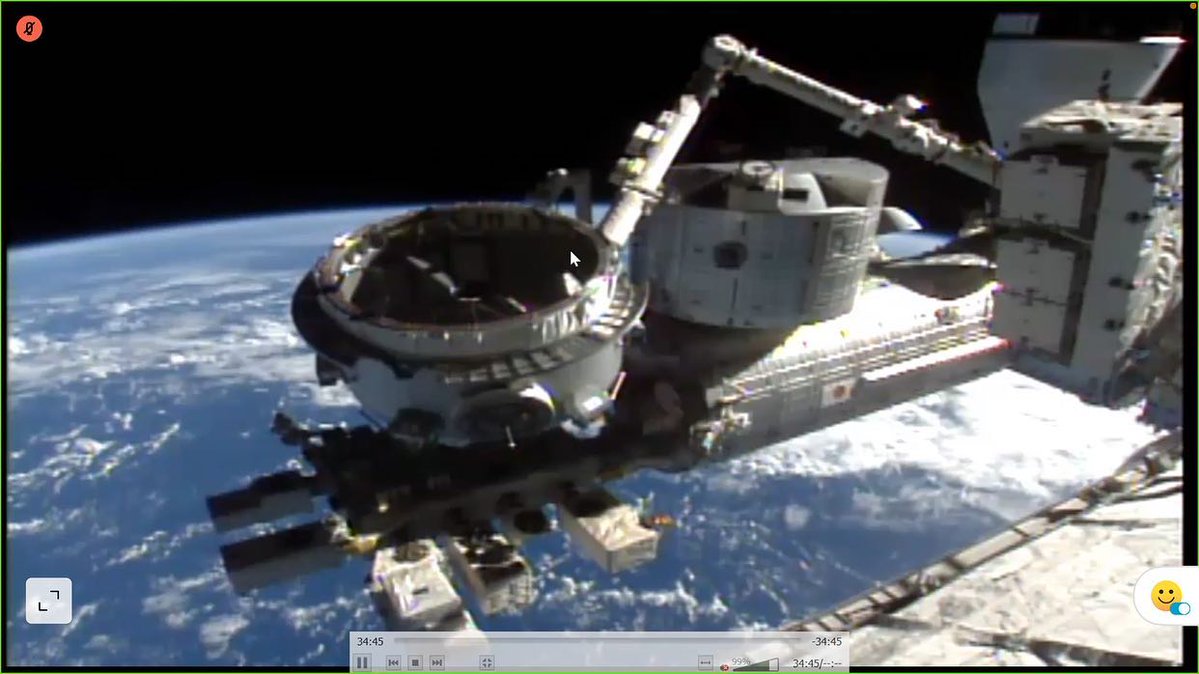 NanoracksSpace's tweet photo. BishopAirlock installation has BEGUN! #ISS https://t.co/f52QSujlGC