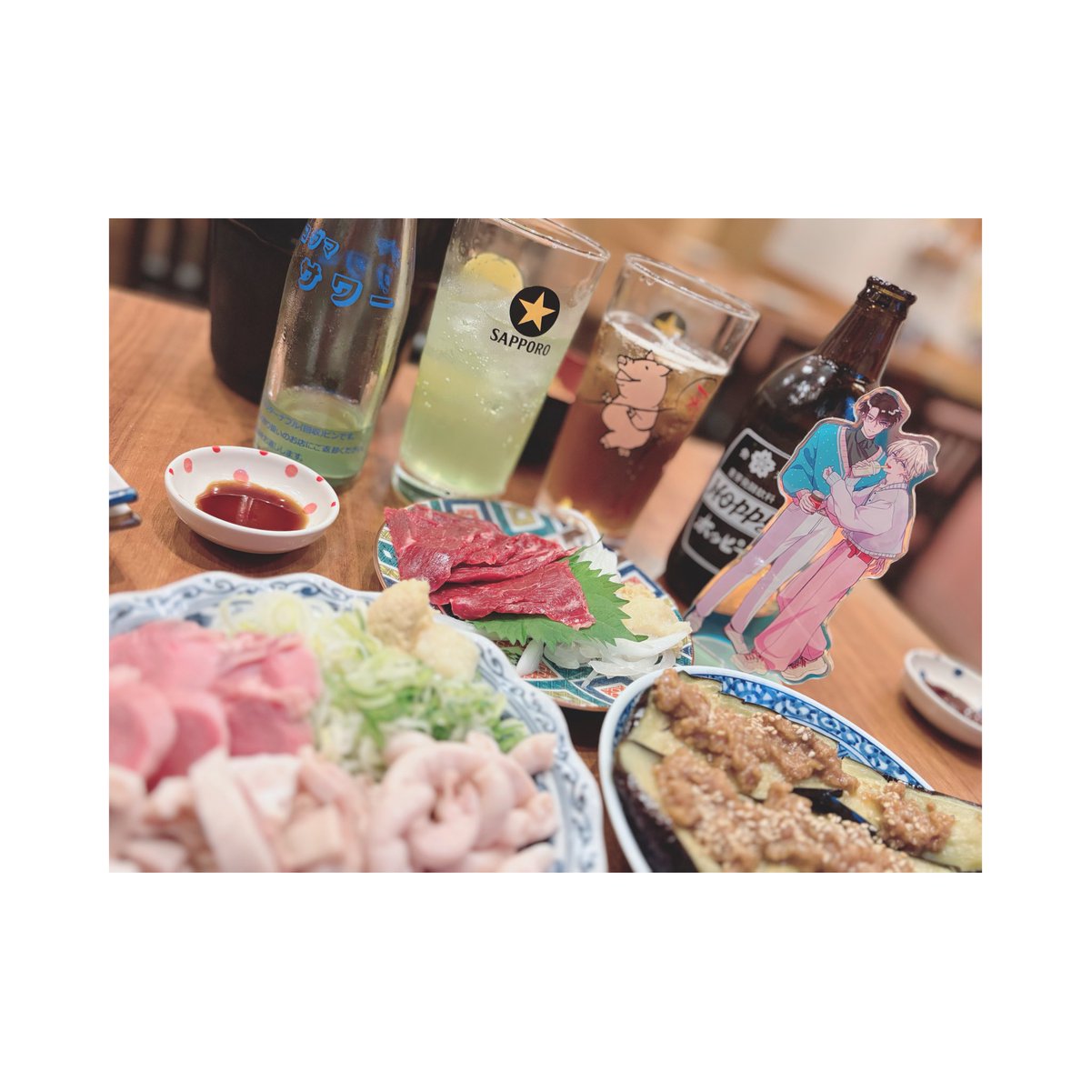 _yonada_'s tweet photo. 本日はお疲れ様でした！離席してた時間が少し長かかったのですが、売り子さんから伝言を頂いててとても励みになりました😭
また直接話してくださった方も差し入れも本当に糧になってますとっても嬉しいです…😭ありがとうございました🤍
酔ってて感謝タイムが止まらない https://t.co/9GuGI7aEip