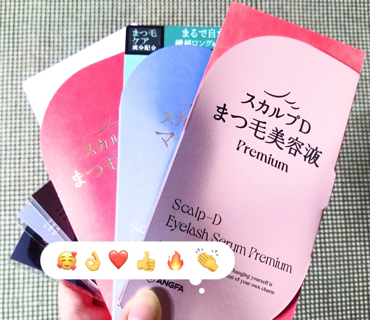 _komatta_chan's tweet photo. 届きました𝕄𝕦𝕔𝕙𝕒𝕤 𝕘𝕣𝕒𝕔𝕚𝕒𝕤
ほんじゃ弁論までにまつ毛2㍍伸ばすとしますか…（チケット無所持人間）
#塗れば無罪 https://t.co/7ElqzmdSLJ