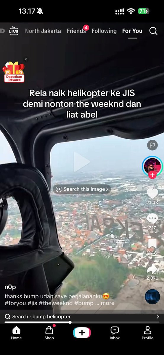 rexthatch's tweet photo. blunder bgt wanita ini naik helikopter yg ada logo kementrian nya😏 https://t.co/HRxQfKg2TN