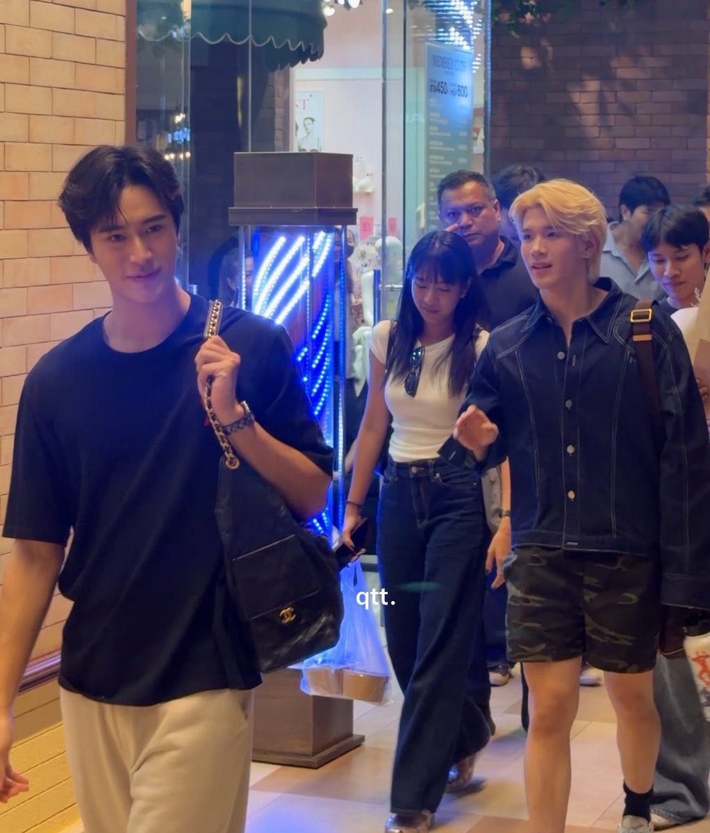 gemtle4th's tweet photo. fou in shorts 😵‍💫 https://t.co/sAAXyTUaoD
