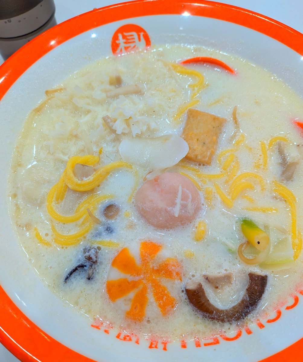 ff14_neyu's tweet photo. 麻辣湯食べたくて、行ったのに牛骨スープにしたのは一体何を食べに行ったのか……サーカスの魚卵のやつ、前より美味しくなった気がしました。映えを気にするなら自分で具を整えるのがいいそうです。なるほど。ミスドの麻辣湯も食べたいなー https://t.co/fcpL0UHYCy