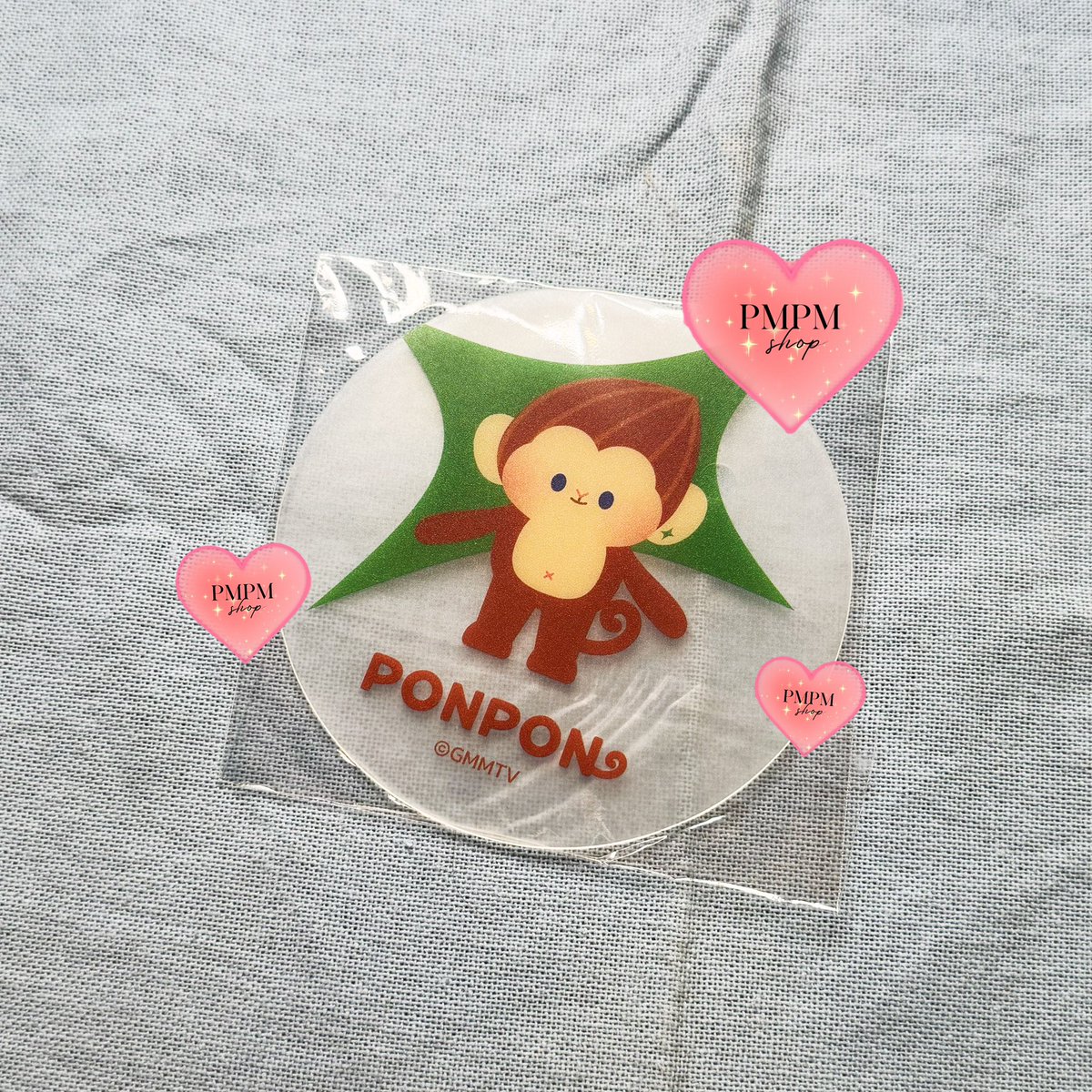 PmPmtingGmm's tweet photo. GMMTV  Fanival 2026 ที่รองแก้วหลานๆ
1 ใบ ราคา 35 บาท ( ค่าส่งเหมา 50 บาท )
คละลายได้ 4 ใบ (ส่งฟรีไปรษณีย์ไทย) 

สนใจ DM 

#GMMTVFANIVAL2026HappyFamily 
#ตลาดนัดgmmtv https://t.co/936n79oYZQ