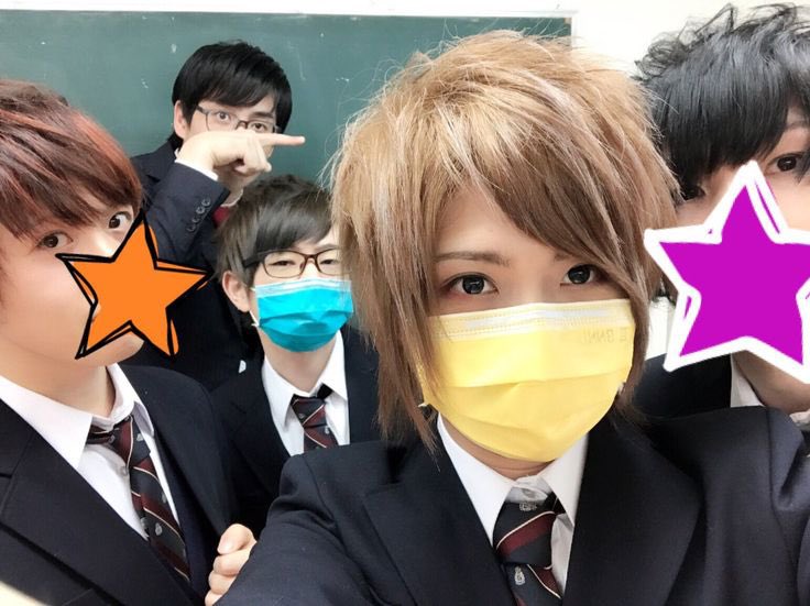 irro_ha2's tweet photo. この時期に戻りたいって解釈でおk？
茶髪まふメロすぎ https://t.co/rTXR04YVtV