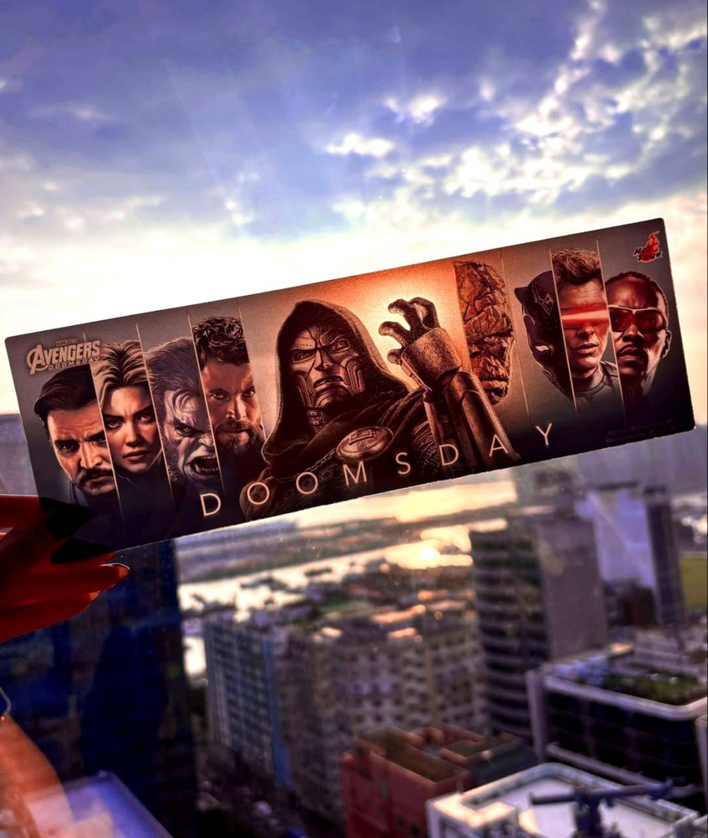 DiscussingFlash's tweet photo. New poster for 'AVENGERS: DOOMSDAY'.

In theaters on December 18.

#AvengersDoomsday https://t.co/fhkAUGW9hT