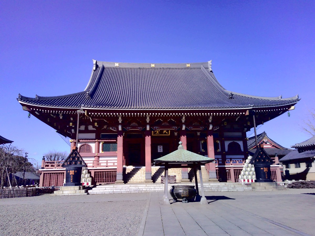 silkrenka's tweet photo. 狩野派の墓所の一部は東京の池上本門寺にあります！　永徳の子である狩野孝信、そして幕府の御用絵師となった狩野探幽などがこちらに眠っていますわ〜！ #豊臣兄弟 https://t.co/2JKL1rCpyI
