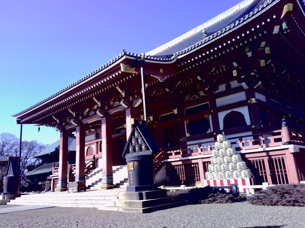 silkrenka's tweet photo. 狩野派の墓所の一部は東京の池上本門寺にあります！　永徳の子である狩野孝信、そして幕府の御用絵師となった狩野探幽などがこちらに眠っていますわ〜！ #豊臣兄弟 https://t.co/2JKL1rCpyI
