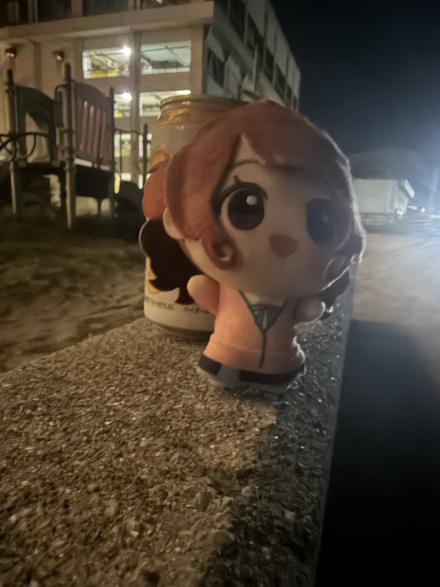 otomone_TN2's tweet photo. すみません、晩酌に付き合わせてしまって https://t.co/kcH2YtgpC9