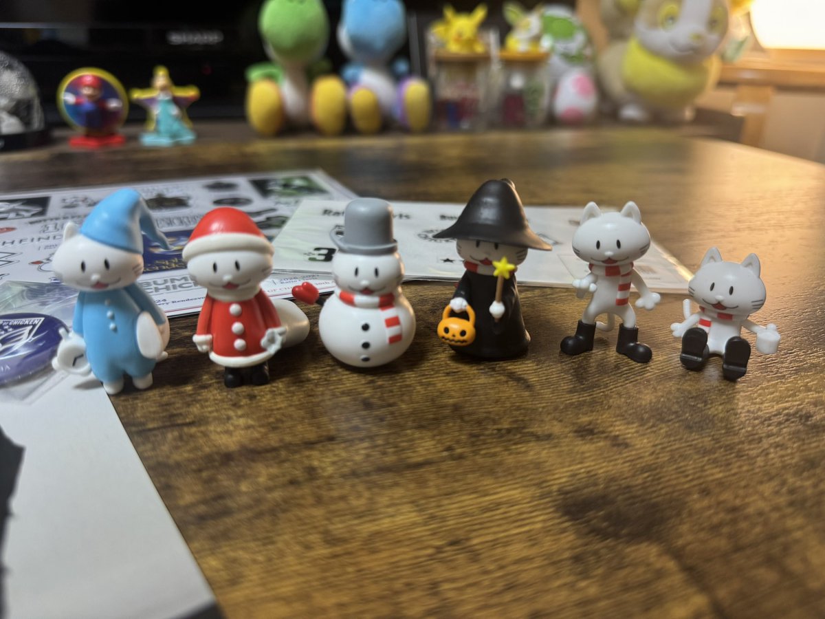 zm_sl9's tweet photo. ニコルフィギュア本当にかわいい、買ってよかった
どうやって飾ろうかな🐈 https://t.co/Fx8703GZpk