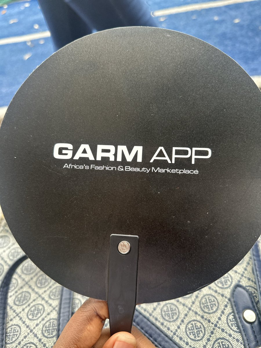 yeeshadev's tweet photo. Yesterday we launched Garm Island app. You can download Garm app to start shopping your favorites 💖 https://t.co/qu9VMG4tqD
