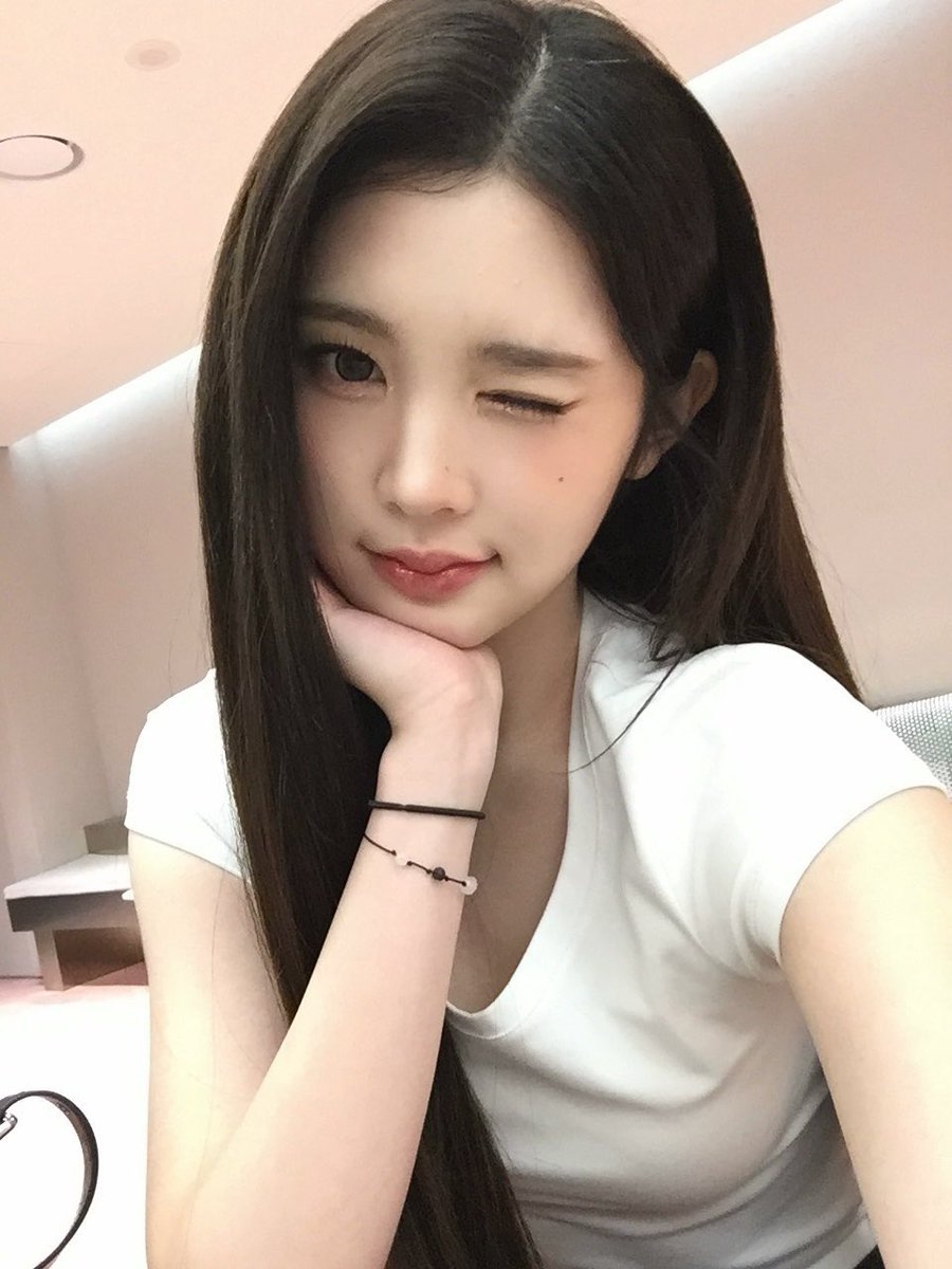 sillyeina's tweet photo. Aku itu cans https://t.co/Xi3sT9ExKi