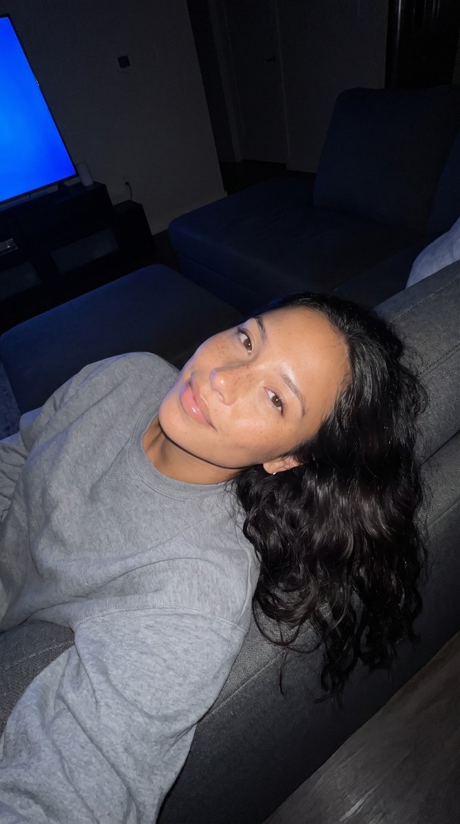 ctlucyaa's tweet photo. @LunnaDowngf wait what did i miss lol https://t.co/xpiDR6LeYa