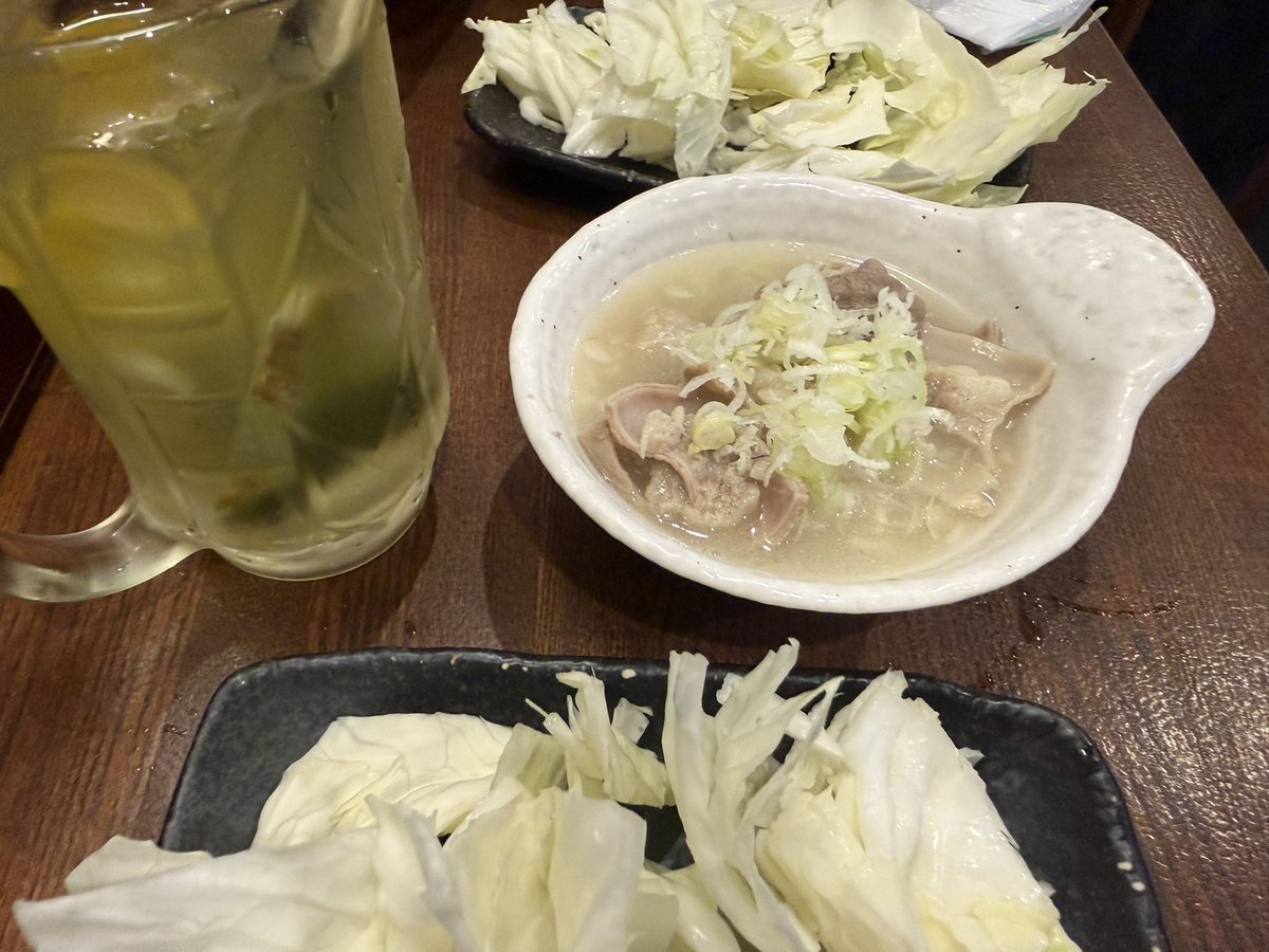 kotonacoco1's tweet photo. ＃ことな酔い
＃酔いどれことなグルメ
塩モツ…私は貴方が大好きです！！
＃因みに飲んでいるのは玄米茶サワー
＃ティーバックが入ってるよ https://t.co/bXapVB13IB