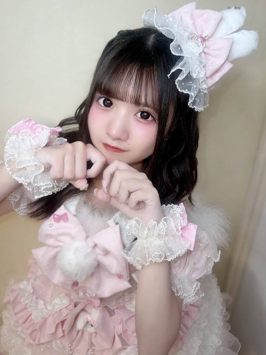 riri_kimimero's tweet photo. 寂しくさせないでね？🐰ྀི💞 https://t.co/IK4wWdByAY