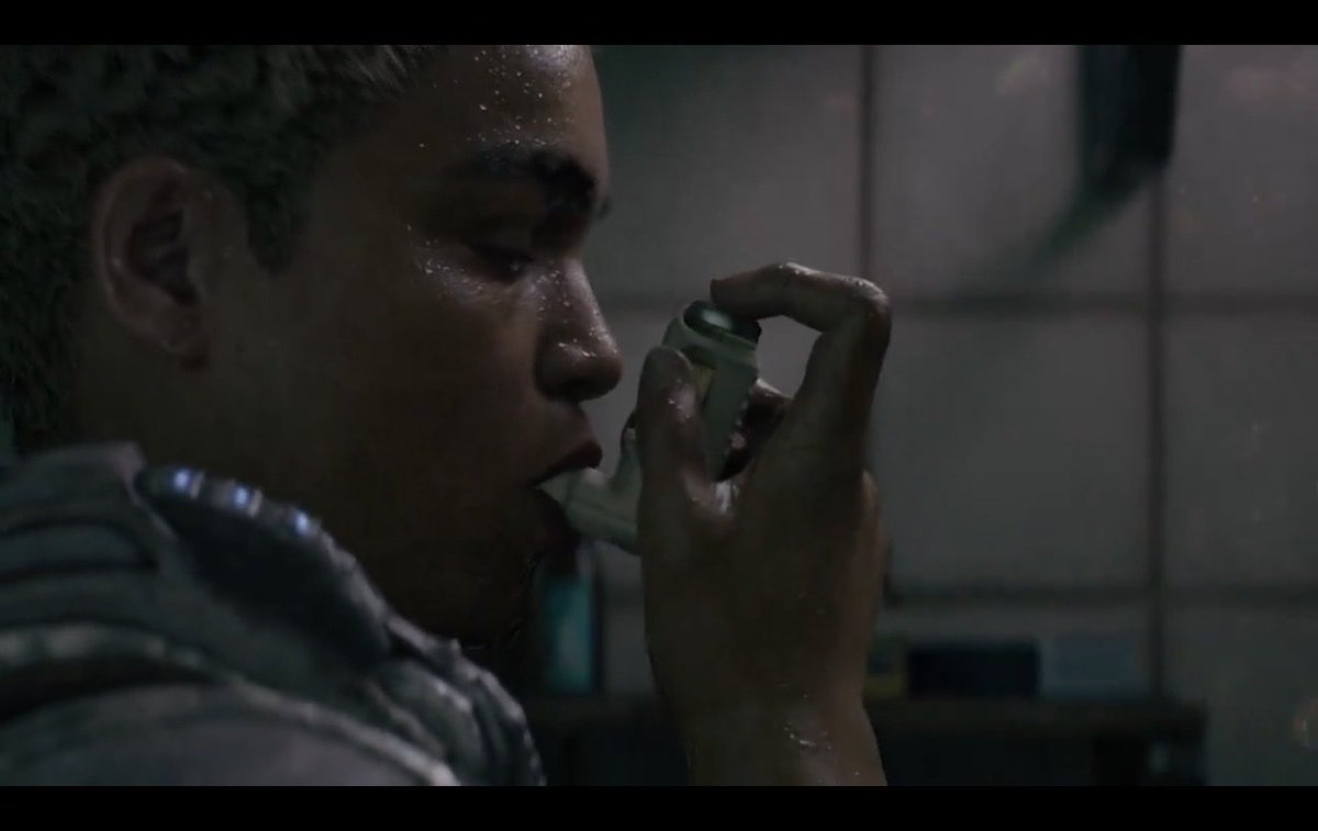 ThriceRewarded's tweet photo. @NikoMueller @GearsofWar @XBOX @XBOXGamePass @xboxuk @XBOX_DACH You people can rip me all you want.  I’m not ignorant. Rustlung isn’t the point. It’s that they put in a scene of her using an inhaler like my 6 year old asthmatic son. 🤣 https://t.co/CZFPXljfbs