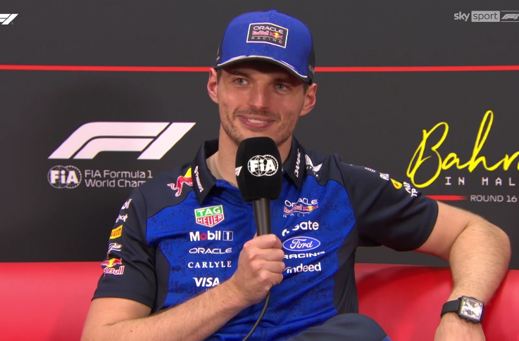 SCUDERIAFEMBOY's tweet photo. ''don't you think it's crazy it takes 1 hour for updates to be installed when it's supposed to be the pinnacle of motorsport?''

max: ''yeah, but we're partnered with oracle so we have a very fast connection ;)''

dude skdjjdk https://t.co/YAE9zSwsxU