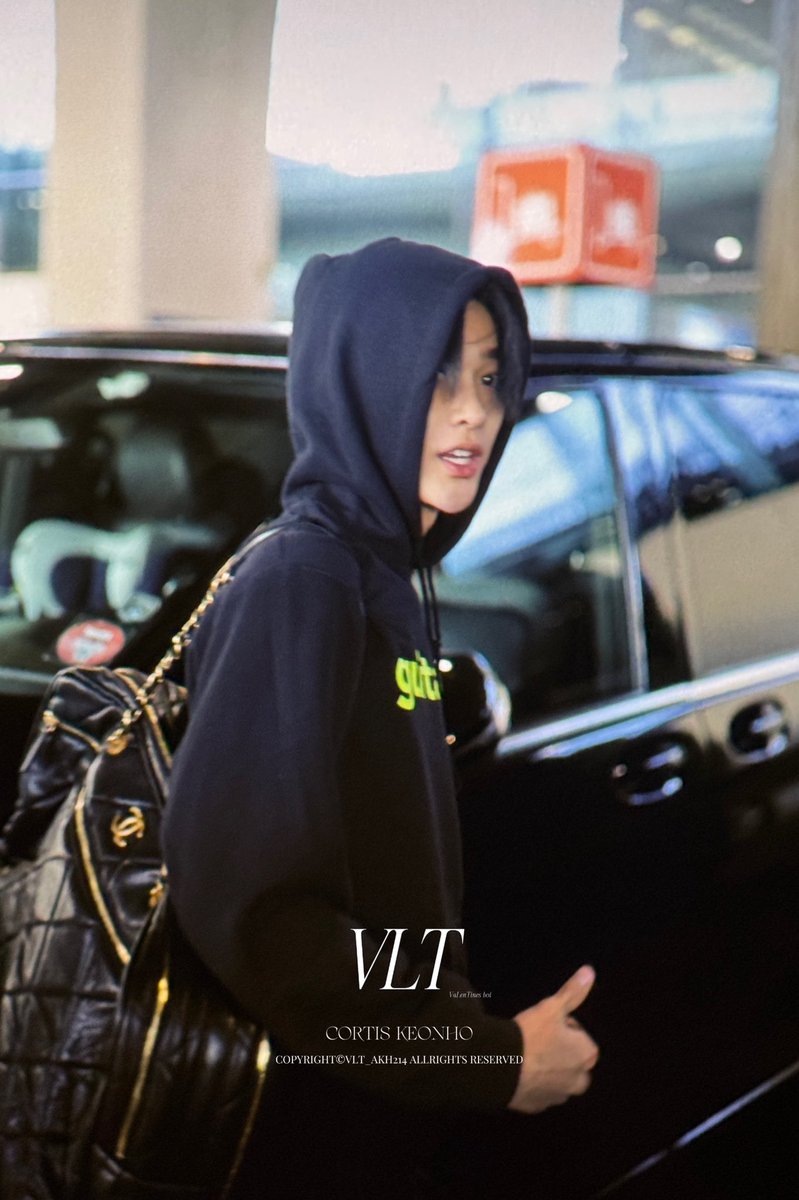 VLT_AKH214's tweet photo. 261004  #KEONHO #건호 #ゴンホ
CDG 
#CORTIS #코르티스 #안건호 #アン·ゴンホ https://t.co/gPihCnL30W