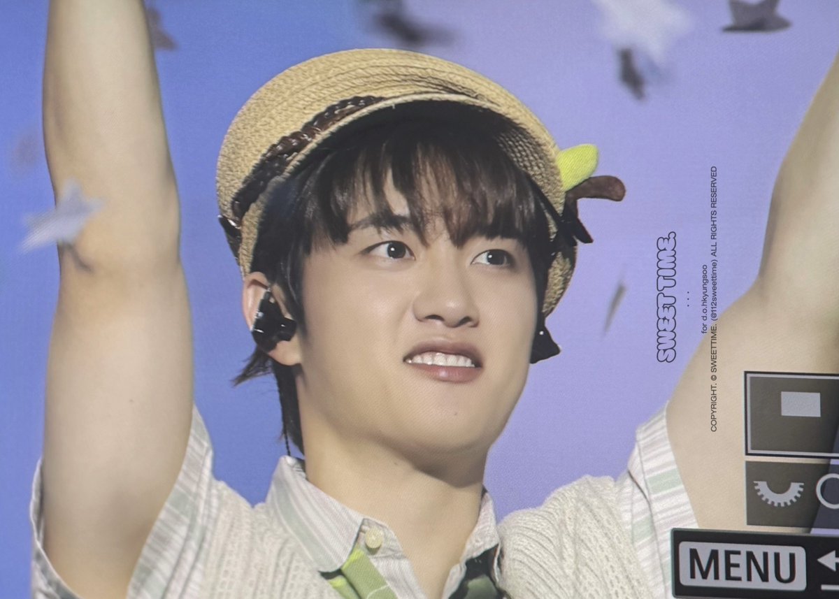 112sweettime's tweet photo. 261004 영원해 🩵💚

#도경수 #디오 #DOHKYUNGSOO #KYUNGSOO #DO (D.O.) #都敬秀 #都暻秀 #ドギョンス #DAY_OFF @DOHKYUNGSOO_X https://t.co/893YOutyNM