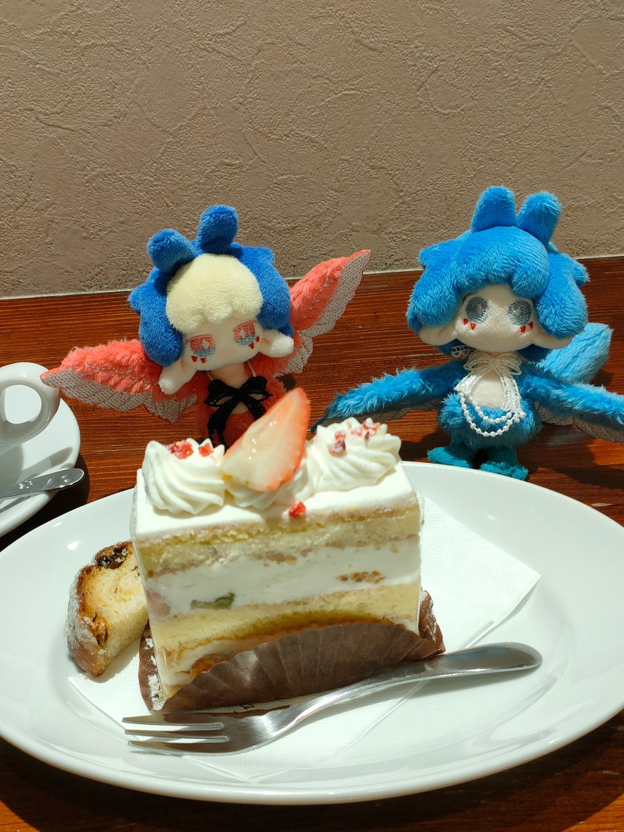 prismrrran's tweet photo. 昨日からトリ&amp;トリトリコンビへの接待頑張ってる町長

#��せい紀行 https://t.co/TAEpdnBL07