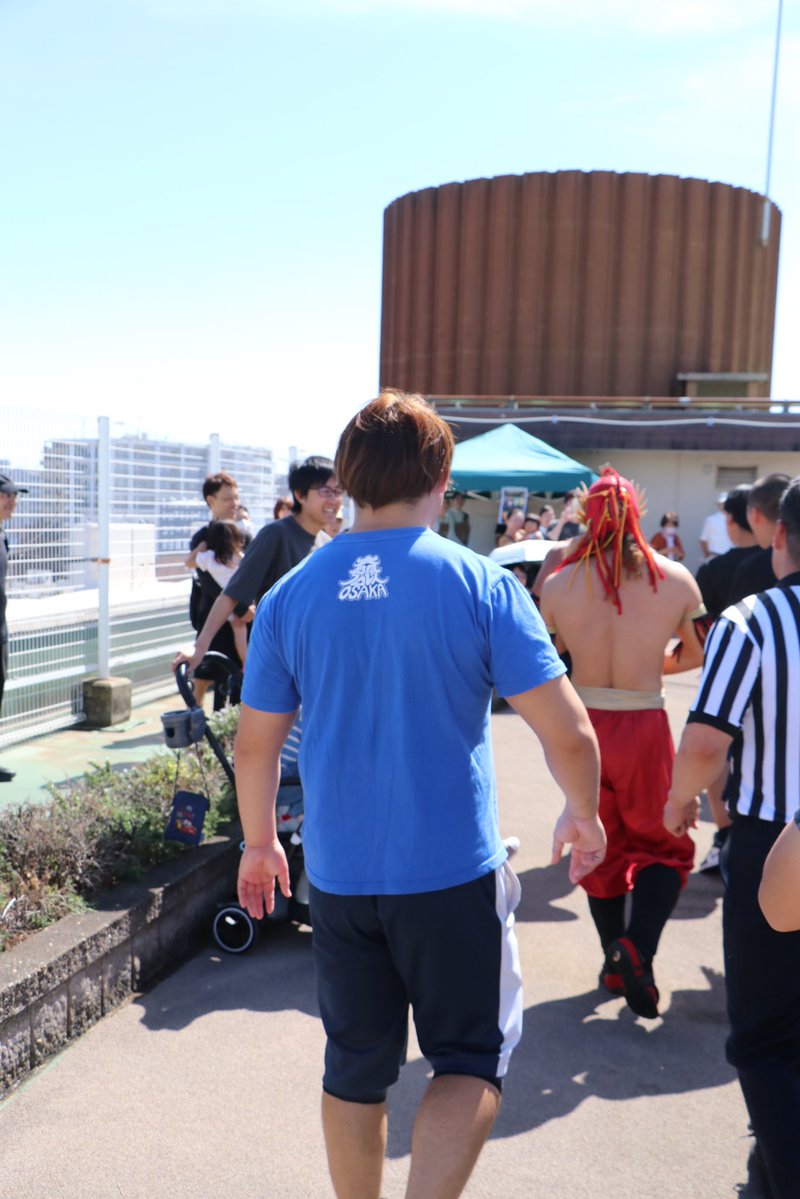 rodemugasuki's tweet photo. 絶対!身体デカくなってるよね?😳💦 #佐野蒼嵐 #VerteX #大阪プロレス #伊丹ショッピングデパート https://t.co/qKNNn2zUyZ
