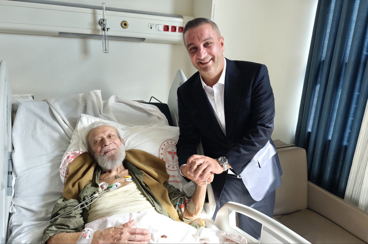 SbnDemirel's tweet photo. İstanbul’un Mevlevi kültürüne yıllarını vermiş, musikişinas ve ebru sanatçısı Nail Kesova Dede’mizi ve zevcesi Melike annemizi tedavi altına alındıkları Cemil Taşçıoğlu hastanemizde ziyaret ettim.

Şişlimizin kanaat önderi ve kıymetli büyüklerinden olan Nail dedemize ve eşine hem tedavi döneminde hemde sonrasında tüm ilgi ve alakamızı gösterip, biran evvel sağlıklarına kavuşmaları adına tüm süreçlerin takipçisi olacağız. RABBİM tüm hastalarımıza acil şifalar ihsan eylesin…