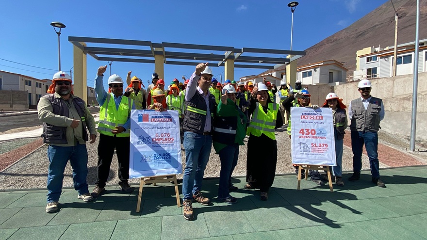 elsoldeiquique's tweet photo. Plan de Emergencia Laboral: Minvu proyecta llegar a 5.076 empleos creados el último cuatrimestre de 2026 en Tarapacá
#Iquique #Arica #AltoHospicio #Antofagasta #Calama #Tocopilla #Taltal #Tarapacá #SanAntonio #SanFernando #Santiago #AltoHospicio #PuertoMontt Leer nota:
https://t.co/iFTa26lre8