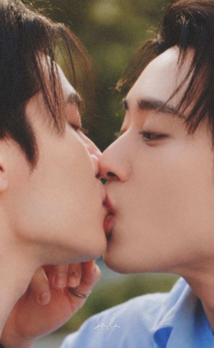 Saaaala_z's tweet photo. Kiss kiss 💋

#YouManiacSeriesEP6
#WilliamEst https://t.co/th2LW5ro1H