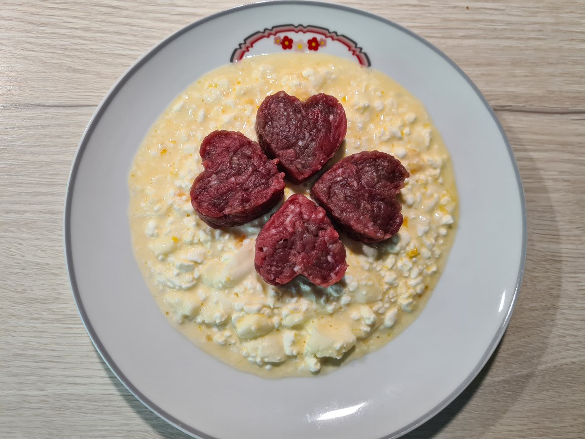 katziki's tweet photo. #Twitterrudel #Wochenendei #Sonntagsei
@mav_cologne @MilchSchnitte2 @Figo
🐕Moin, ihr Lieben!
Es gab Eiersalat mit Kleeblatt 🥰
Wünsche Euch noch einen schönen Sonntag 😘 https://t.co/hxXQK8nb90